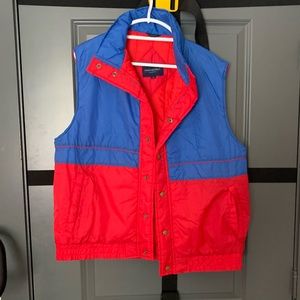 VAN HEUSEN PUFFER VEST!